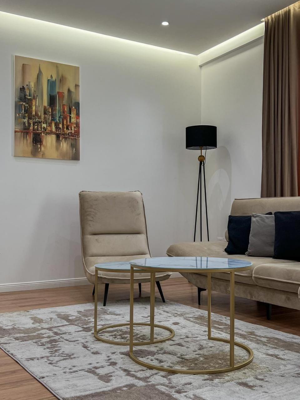 Lux Apartment At Arlis Tirana Exterior photo